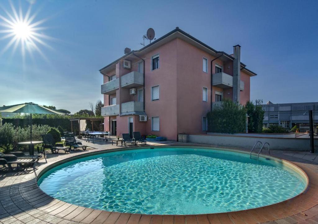 Giada Palace Apartments & Pool - Giada Palace Group Lucca Dış mekan fotoğraf